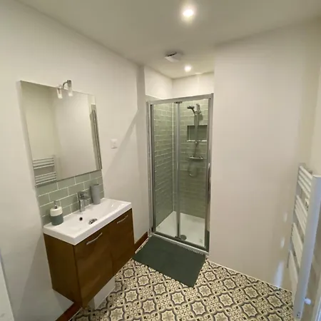 L'ancien Cafe - And Aubigne (Deux-Sevres)