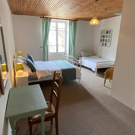 Nocleg ze śniadaniem L'ancien Cafe - And 4*