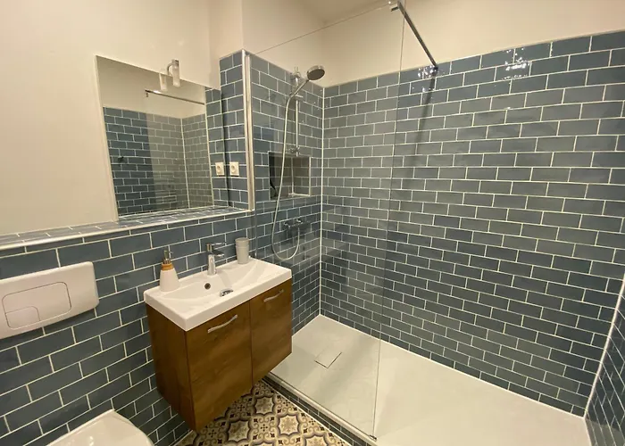 L'ancien Cafe - And 4* Aubigne (Deux-Sevres)