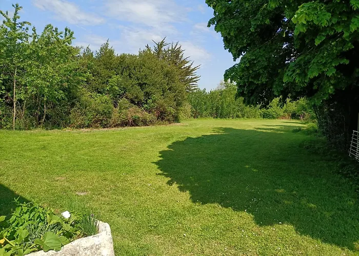 L'ancien Cafe - And 4* Aubigne (Deux-Sevres)