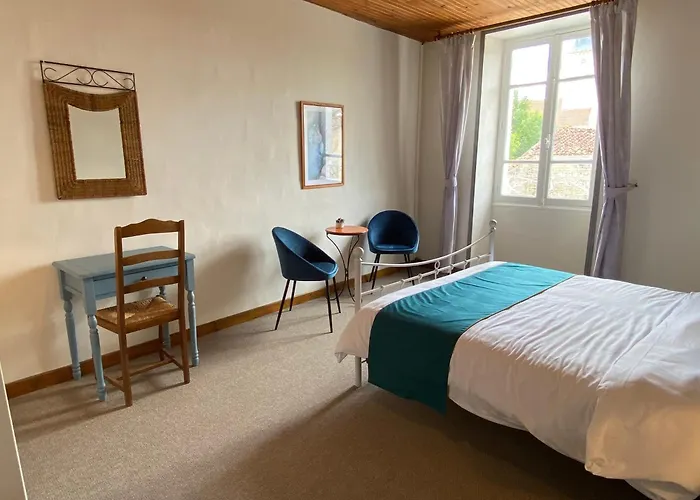 L'ancien Cafe - And Отель типа 